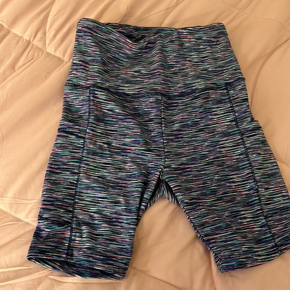 Work out shorts with pockets